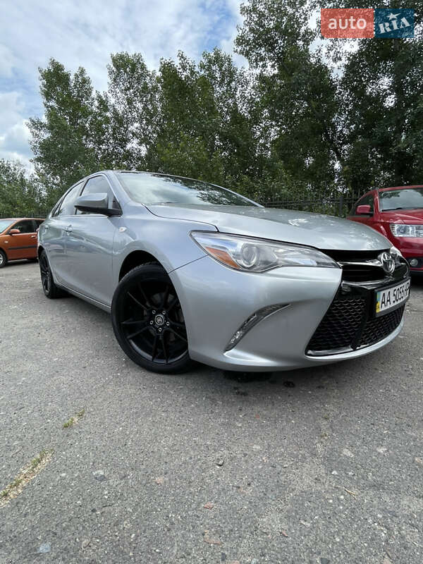 2015 toyota camry