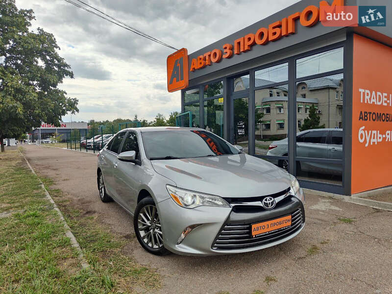 2015 toyota camry
