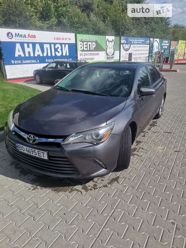 2015 toyota camry