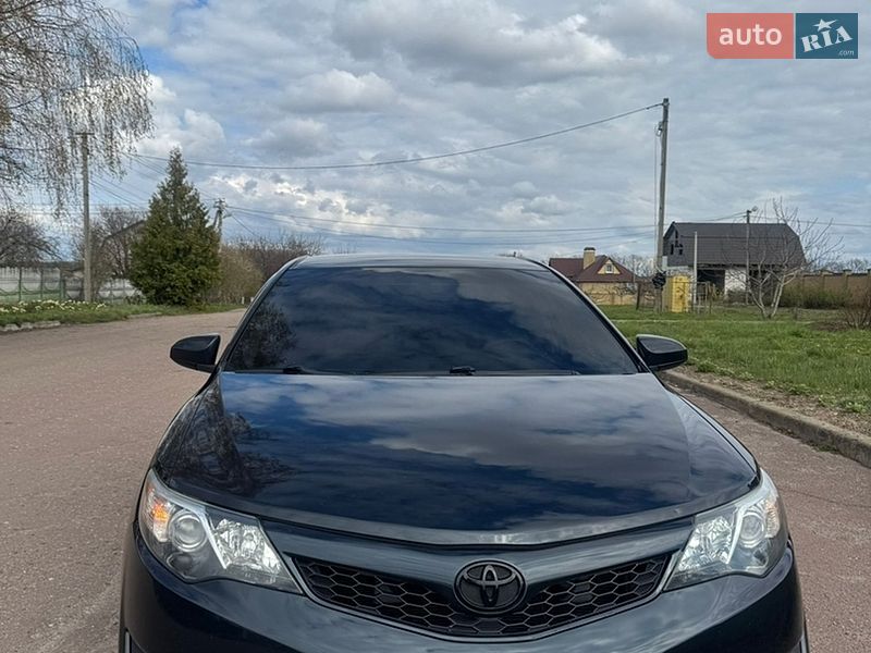 2013 toyota camry