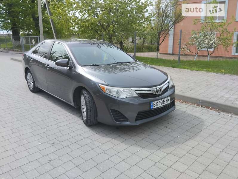2014 toyota camry