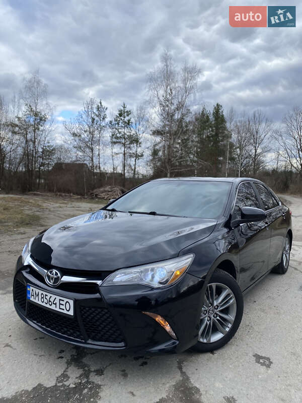 2016 toyota camry