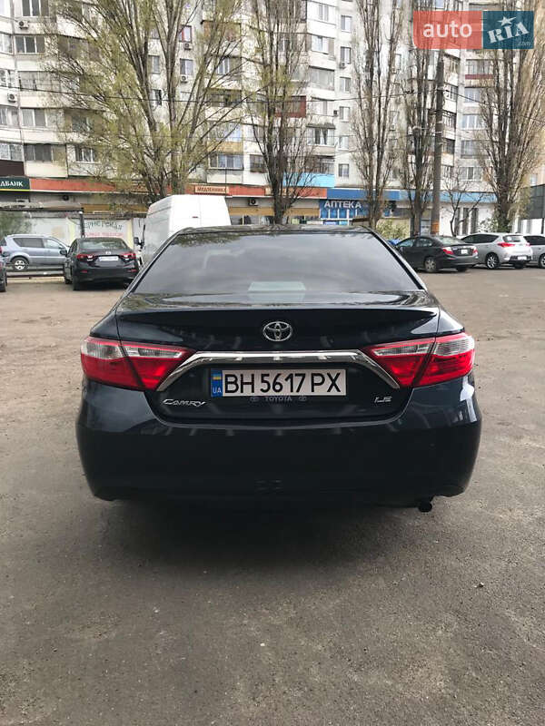 2016 toyota camry