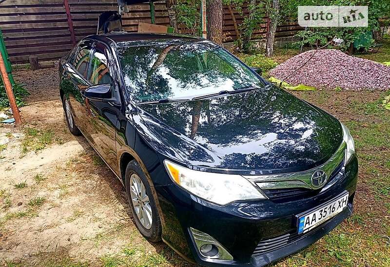 2012 toyota camry