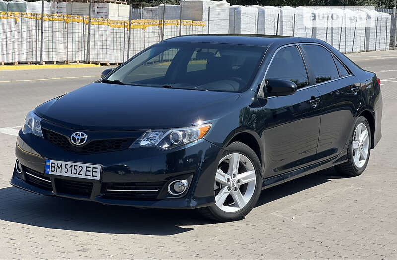 2012 toyota camry