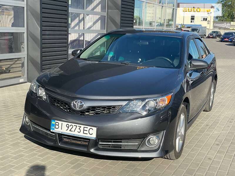 2012 toyota camry