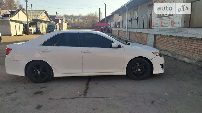 2012 toyota camry