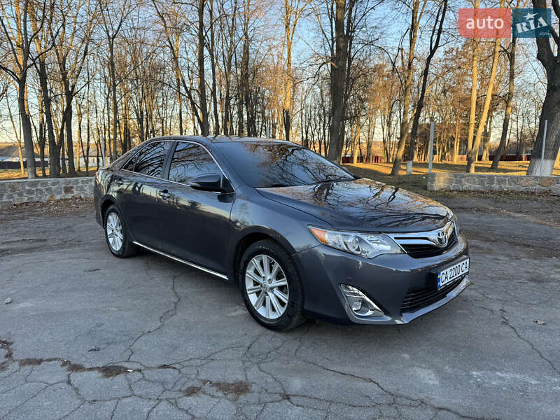 2012 toyota camry