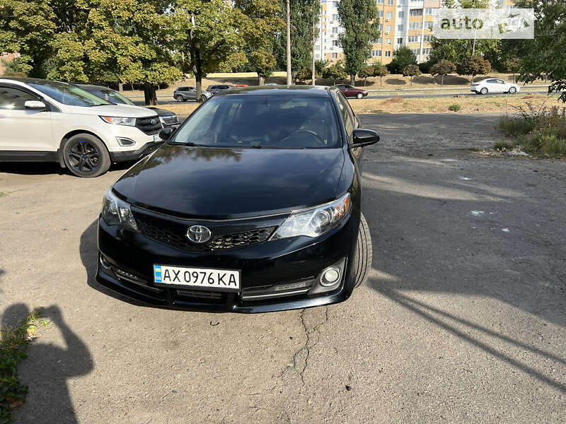 2013 toyota camry