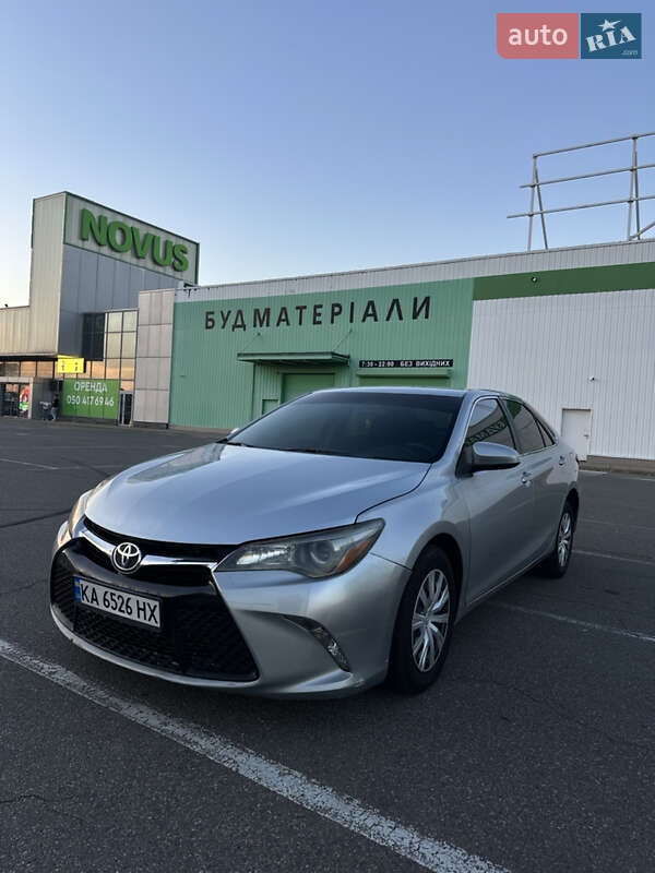 2015 toyota camry