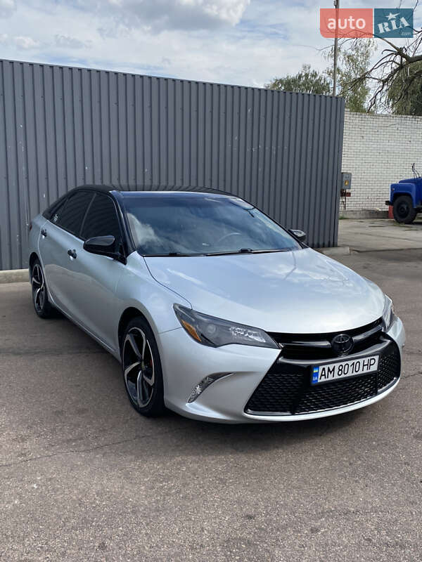 2015 toyota camry