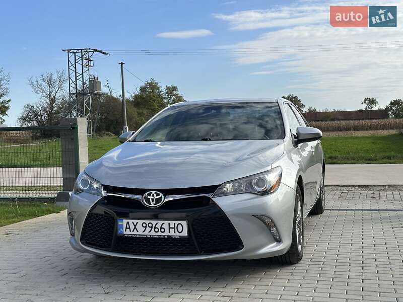 2015 toyota camry