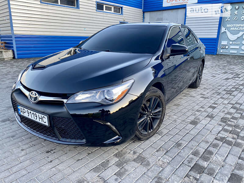 2016 toyota camry