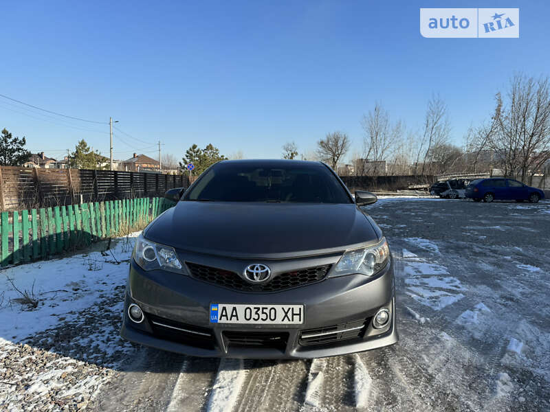 2011 toyota camry