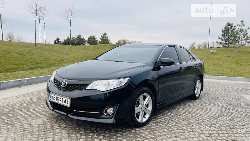 2013 toyota camry