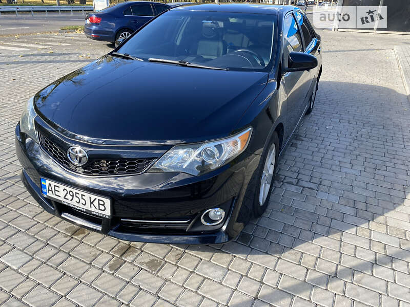 2013 toyota camry