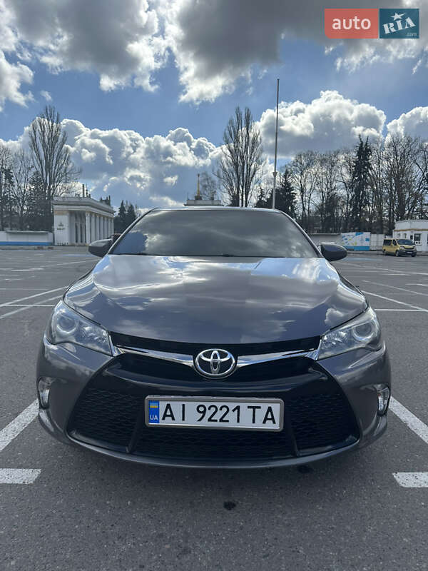 2015 toyota camry