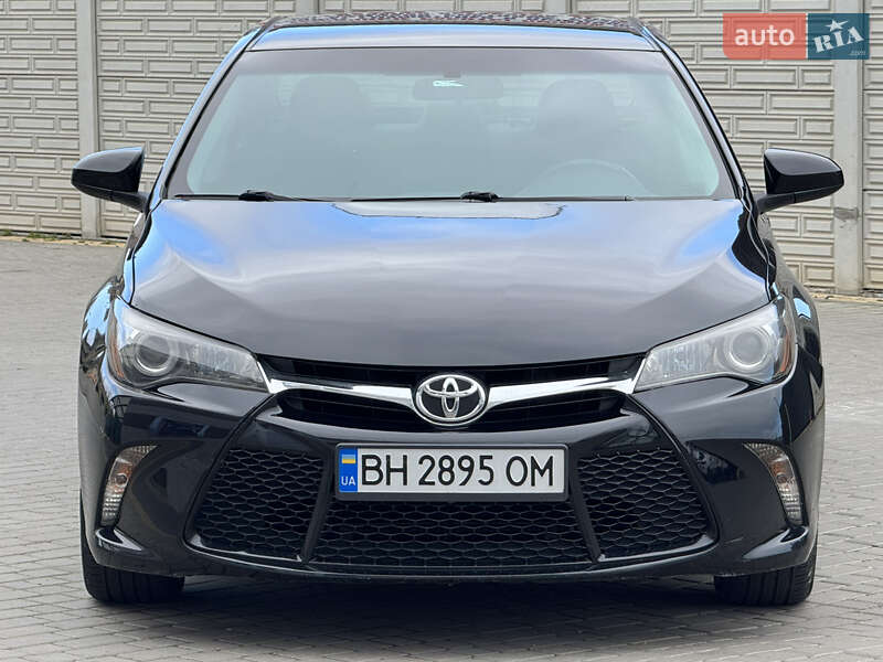 2016 toyota camry