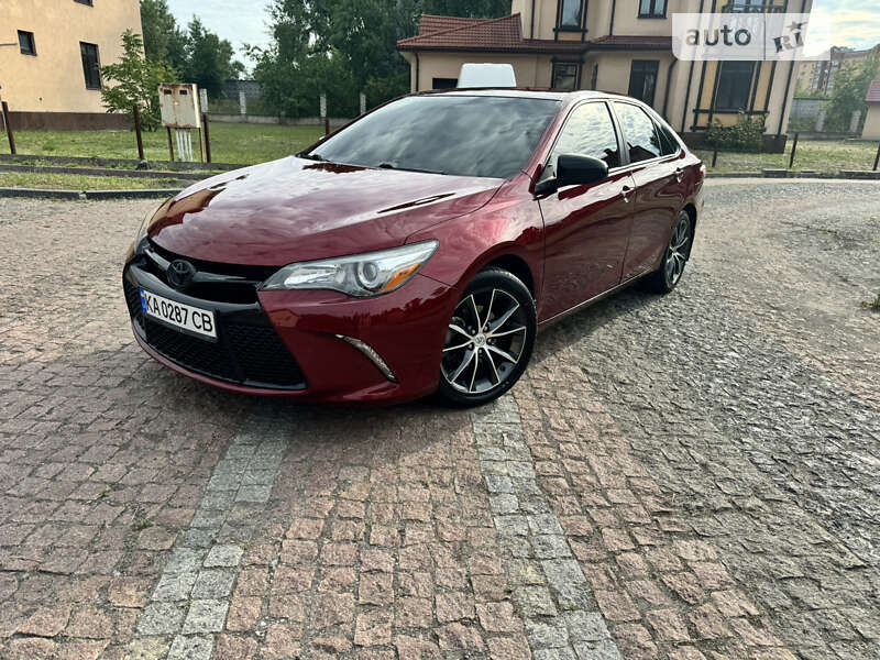 2015 toyota camry