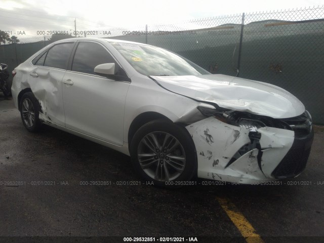 2016 toyota camry