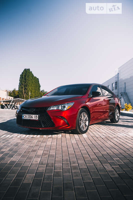 2016 toyota camry