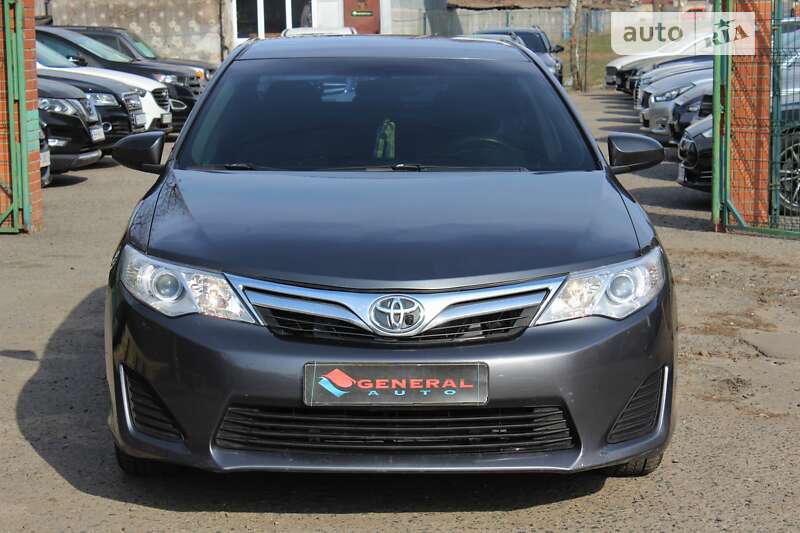 2013 toyota camry