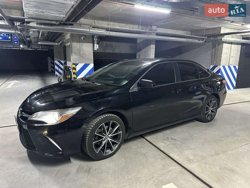 2015 toyota camry