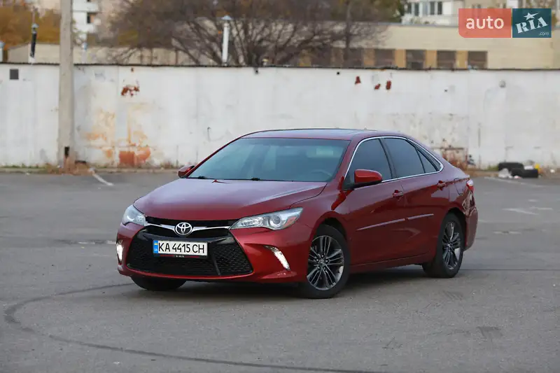 2016 toyota camry