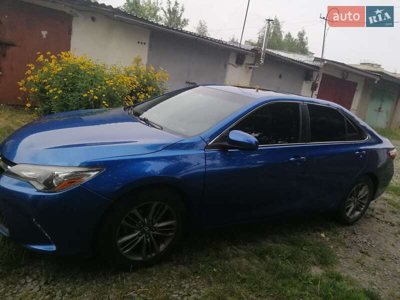 2017 toyota camry