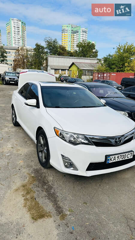 2012 toyota camry