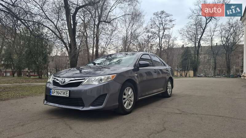 2013 toyota camry