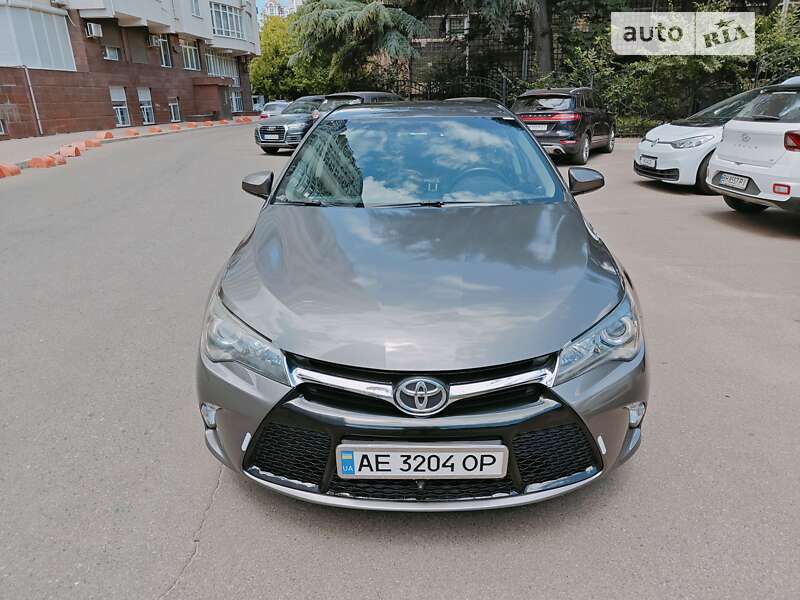 2015 toyota camry