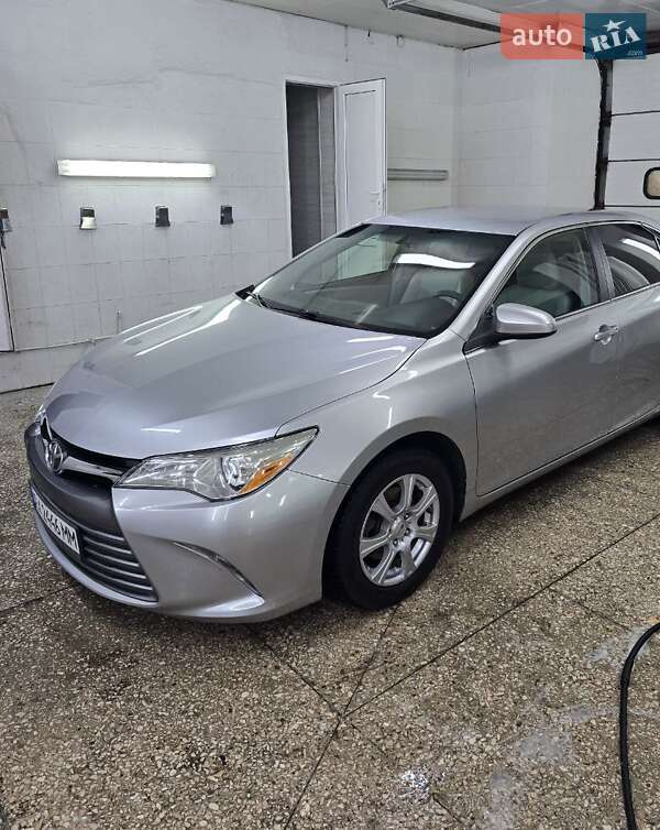 2015 toyota camry