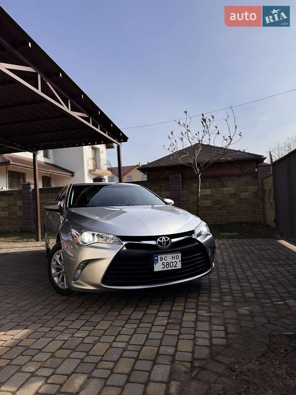 2015 toyota camry