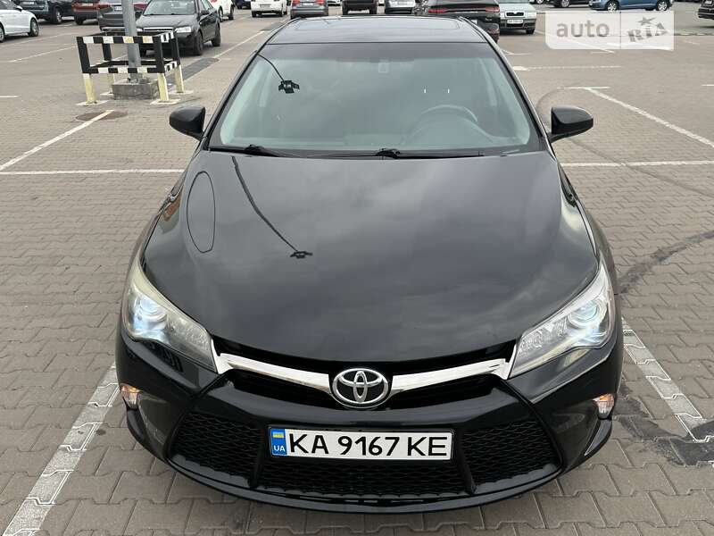 2016 toyota camry