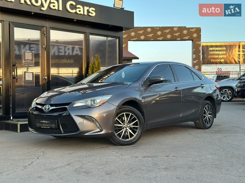 2016 toyota camry