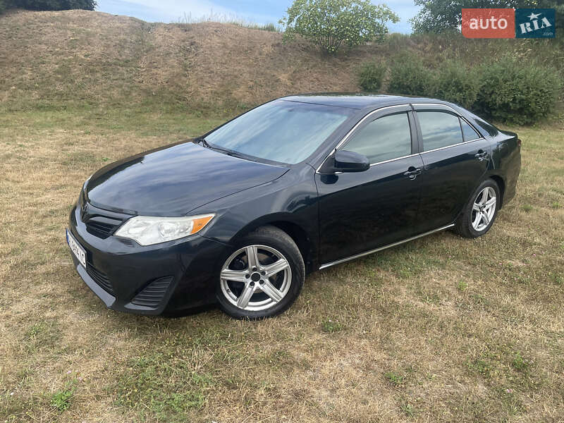 2012 toyota camry