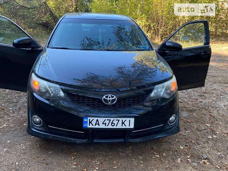 2013 toyota camry