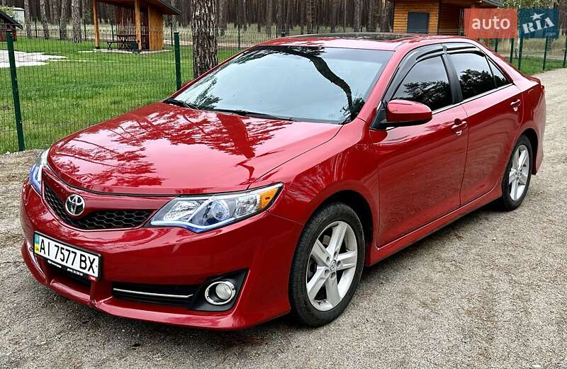 2014 toyota camry