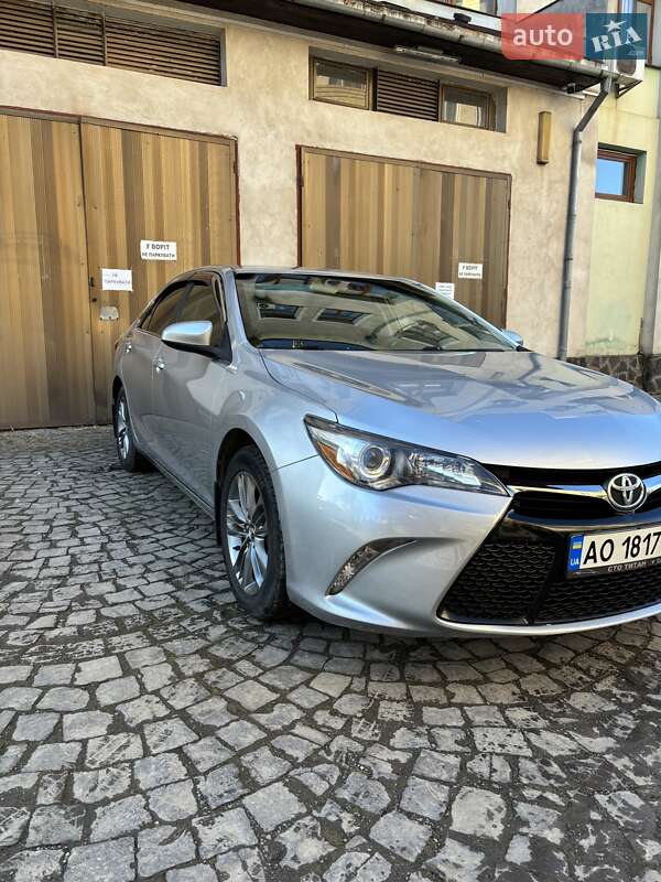 2017 toyota camry
