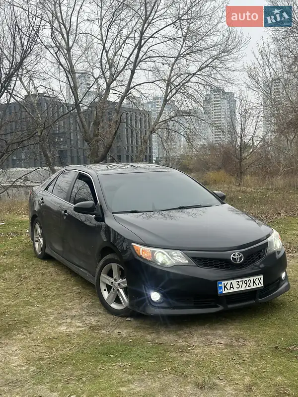 2012 toyota camry