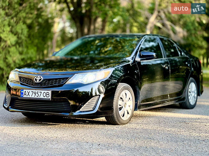 2013 toyota camry
