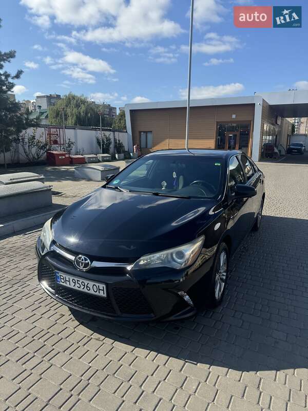 2016 toyota camry