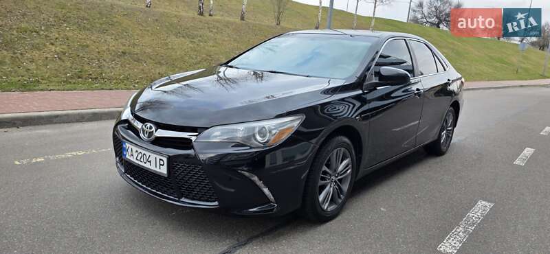 2016 toyota camry