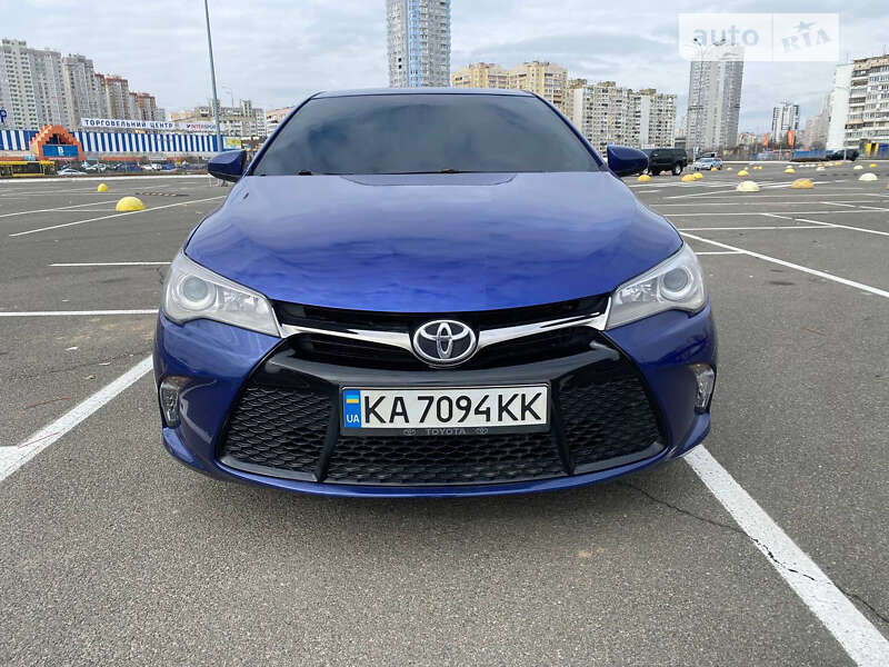 2016 toyota camry