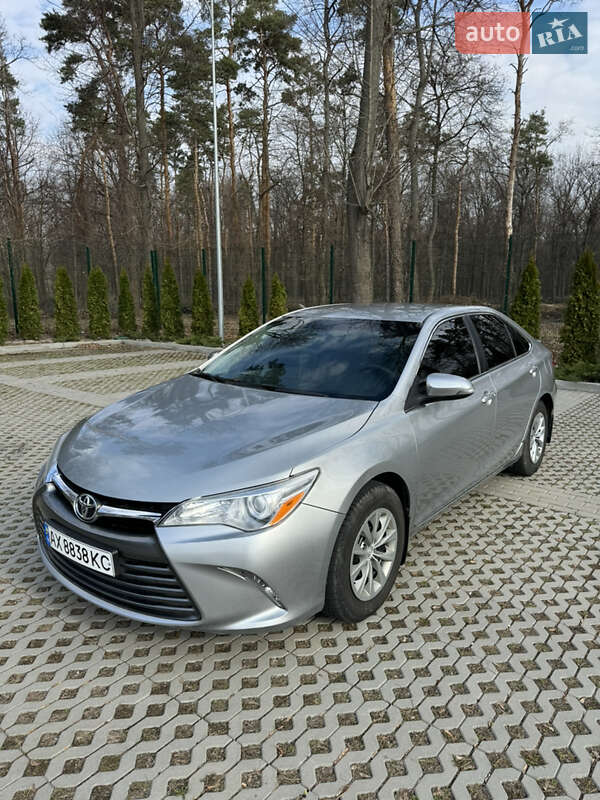 2017 toyota camry