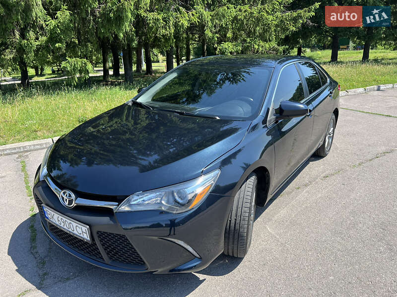 2017 toyota camry