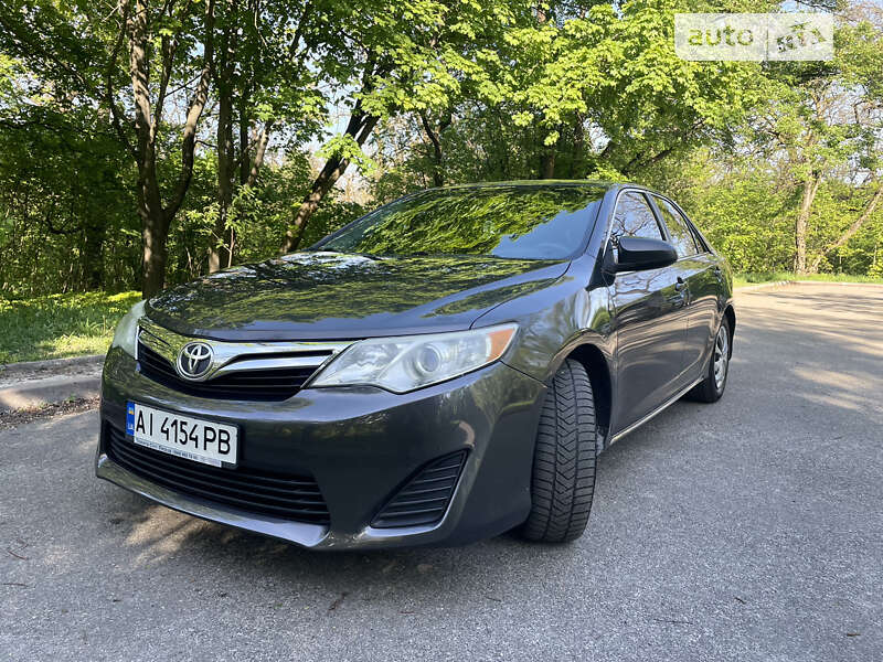 2012 toyota camry