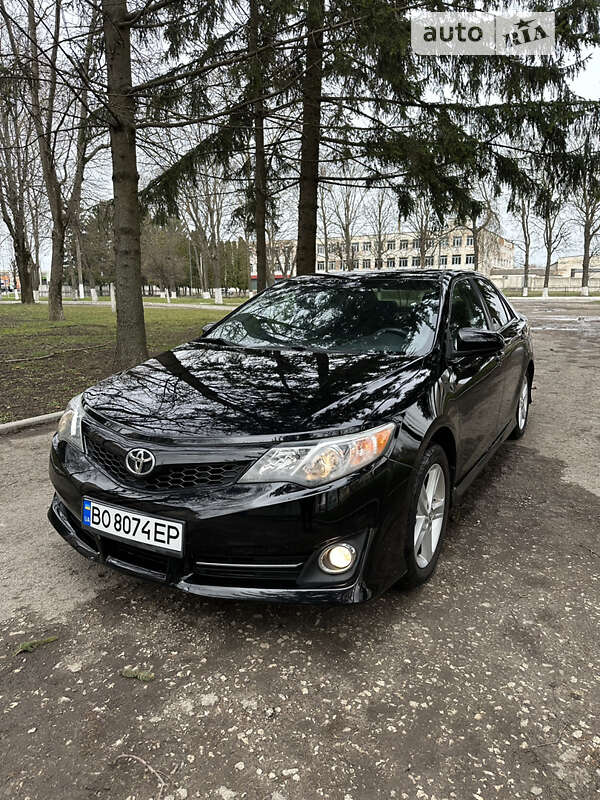 2013 toyota camry
