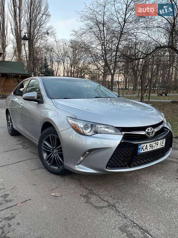 2016 toyota camry
